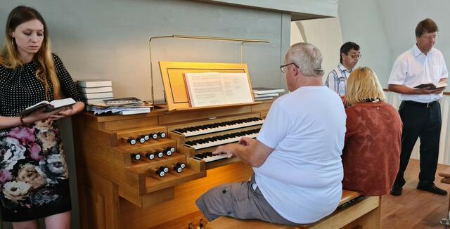 … Gottesdienst in St. Johannes der Täufer, Bodenkirchen