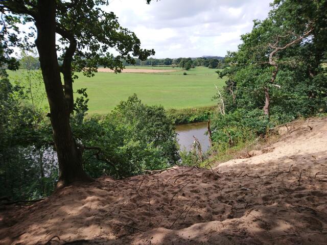 Blick auf die Leine im Gebiet der Rettmer Berge