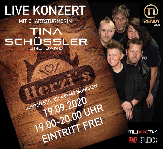 Gitarrist Aaron Hoffmann, Bassist Thomas Sedlmeier und Rock Sängerin Tina Schüssler (Adrenalinplus) knallen gute Stimmung | Foto: Annabell Fiebiger