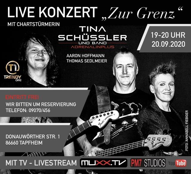 Gitarrist Aaron Hoffmann, Bassist Thomas Sedlmeier und Rock Sängerin Tina Schüssler (Adrenalinplus) knallen gute Stimmung | Foto: Annabell Fiebiger