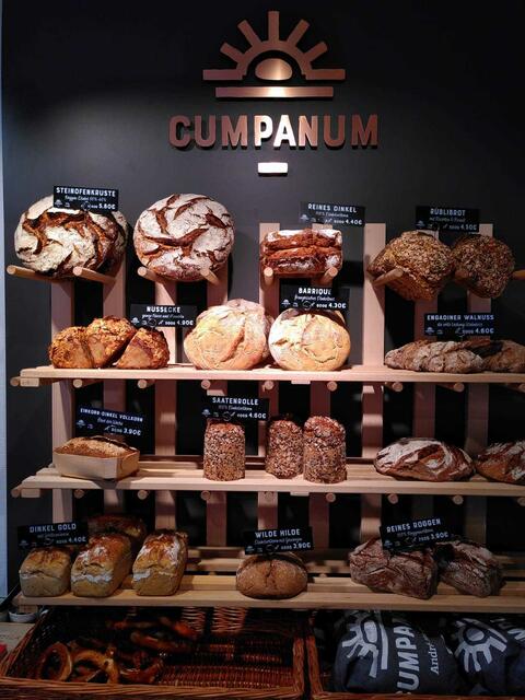 In St. Afra zu haben: Brot von Cumpanum