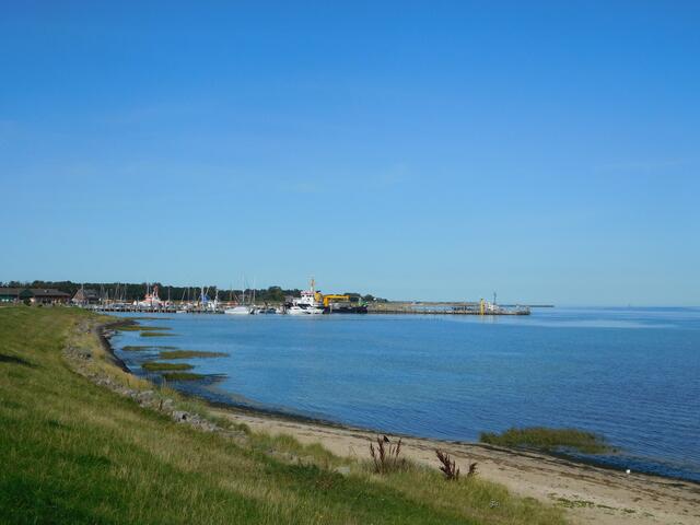 Blick auf den Seezeichenhafen von Steenodde