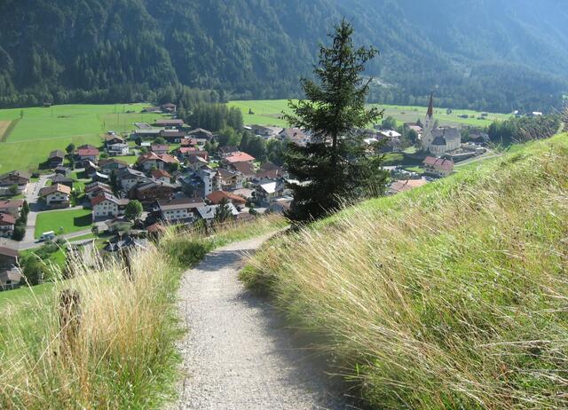 Rückweg am "Schiggen"; (kurze Variante). Sehr gut angelegt, viele Treppen. Leider kein Treppengeländer! Sturzgefahr!