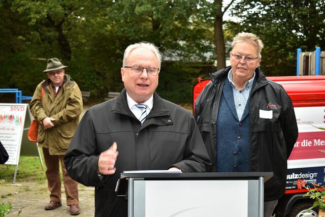 Der  1, Vorsitzende des Landesverbandes Niedersachsen des SoVD, Bernhard Sackarendt