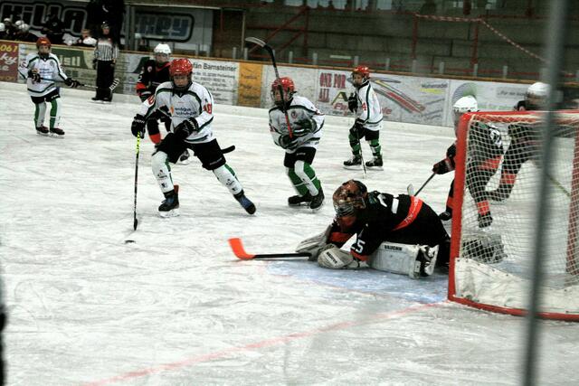 EV Königsbrunn U13 | Foto: Jeff Ratcliffe