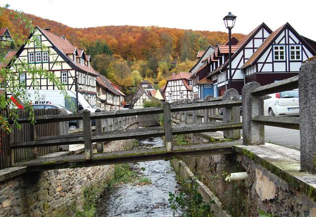 Die Thyra und die Lude plätschern durch Stolberg. Die Flüsschen haben das Tal vor Myriaden von Jahren einst geschaffen.