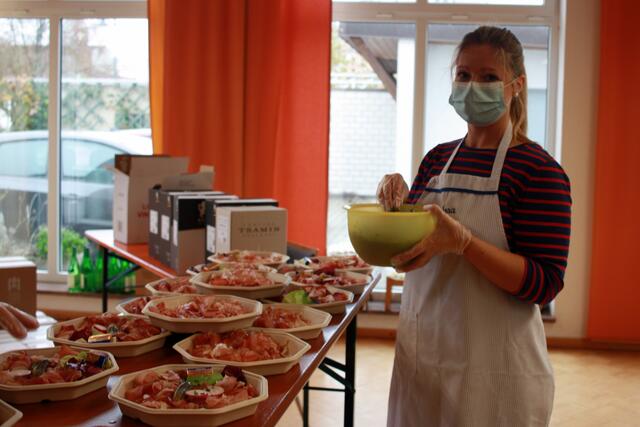 noch ein Teil des dream kitchen Schmutterrauschen Teams: Anna