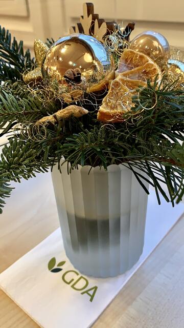 2. Dezember 2020. Guten Tag! 😃🌞 👋👋👋. Bleibt gesund! Tischdekoration.