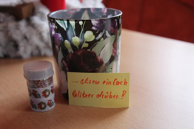 ...ist ähnlich leicht wie "Hinfallen, aufstehen, Krone richten, weiter gehen" ;-))) DANKE!