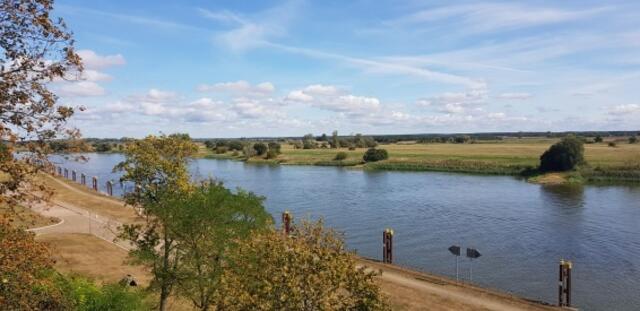 Blick auf die Elbe von der Burganlage in Tangermünde