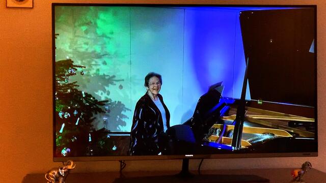 22. Dezember 2020. Frau Christa Hildebrandt im Hauskanal. Bleibt gesund!