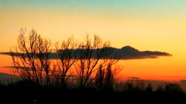 10. Januar 2021. Blick in den Abendhimmel über Hannover. Bleibt gesund!