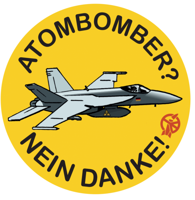 Es dürfen keine neuen Atombomber angeschafft und der Abzug der Waffen aus Büchel (Rheinland-Pfalz) sowie der Ausstieg aus der nuklearen Teilhabe muss eingeleitet werden.