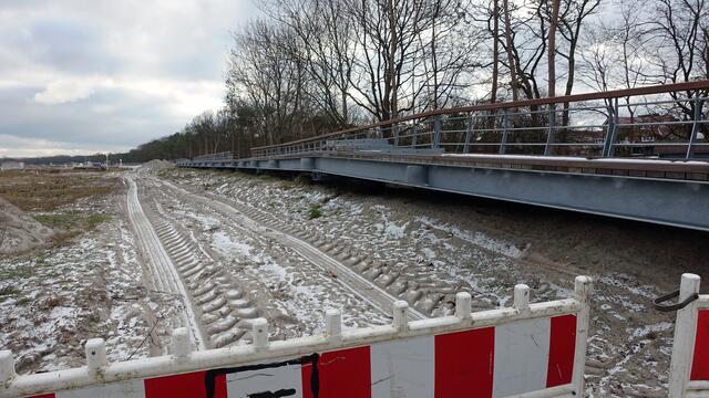Das rund zwei Kilometer lange Bauwerk bedeutet einen großen Eingriff in die Naturlandschaft. Foto: Helmut Kuzina