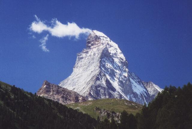 Nicht der höchste Berg der Alpen, aber der bekannteste. Seine markante Form und seine Besteigungshistorie hat das Horn über Zermatt so bekannt gemacht.