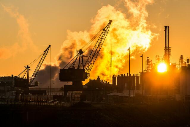 Hafenszene aus Köln-Godorf. (Foto: S. Petermann - photo79 | aus der Serie "industrial landscapes")