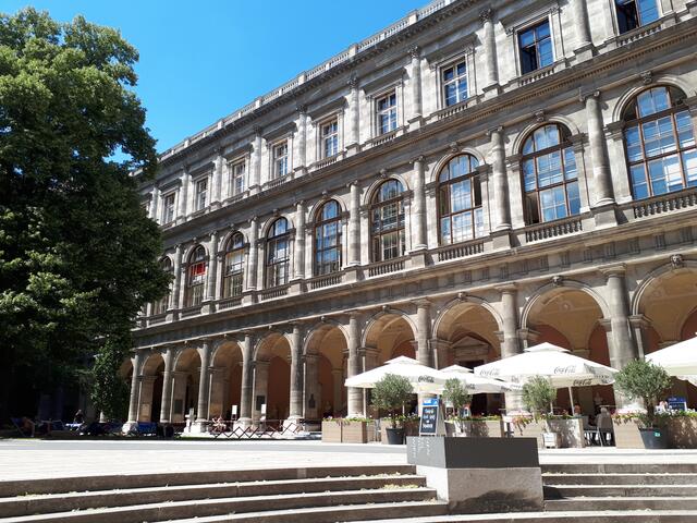Universität Wien - Innenhof - 2018