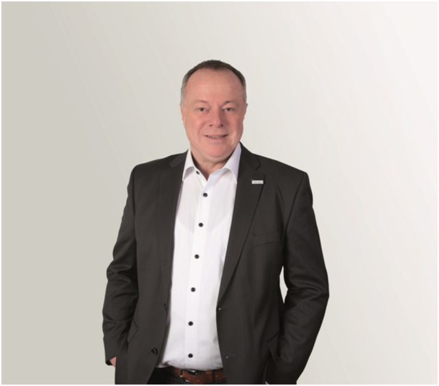 Johannes Hatzold ist Stadtrat und Kreisrat aus Friedberg.