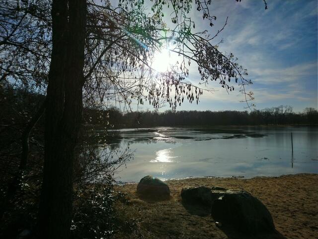 Silbersee im Gegenlicht