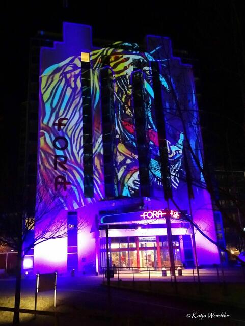Lichtkunst am Fora-Hotel in Hannover - herzlichen Dank an BeNeR1 (Foto: Katja Woidtke) | Foto: Katja Woidtke