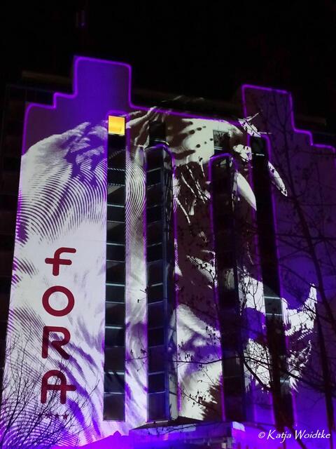 Lichtkunst am Fora-Hotel in Hannover - herzlichen Dank an BeNeR1 (Foto: Katja Woidtke) | Foto: Katja Woidtke
