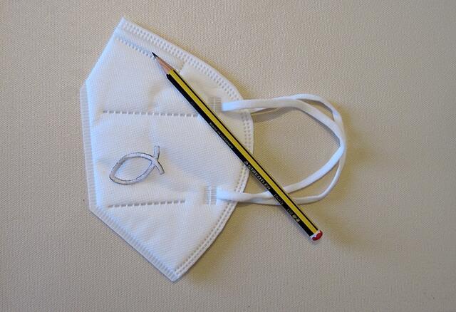 1. Schablone + Bleistift