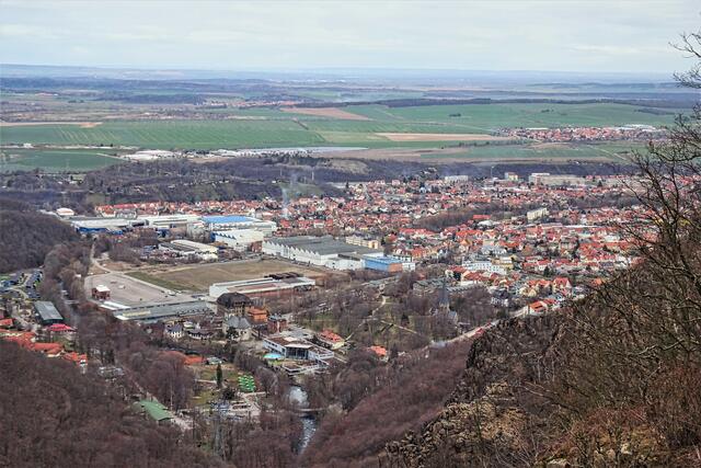 Blick auf Thale vom Hexentanzplatz.