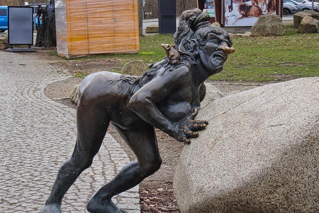 eine Hexe auf dem Hexentanzplatz