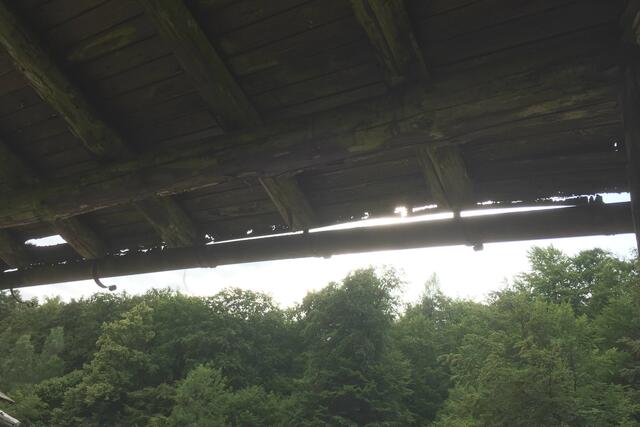 Im Laufe der letzten Jahre wurden immer mehr bauliche Mängel mangels Pflege sichtbar.