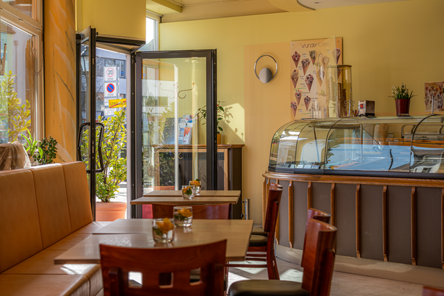 Eiscafé Tutti Frutti in der Friedberger Ludwigstraße