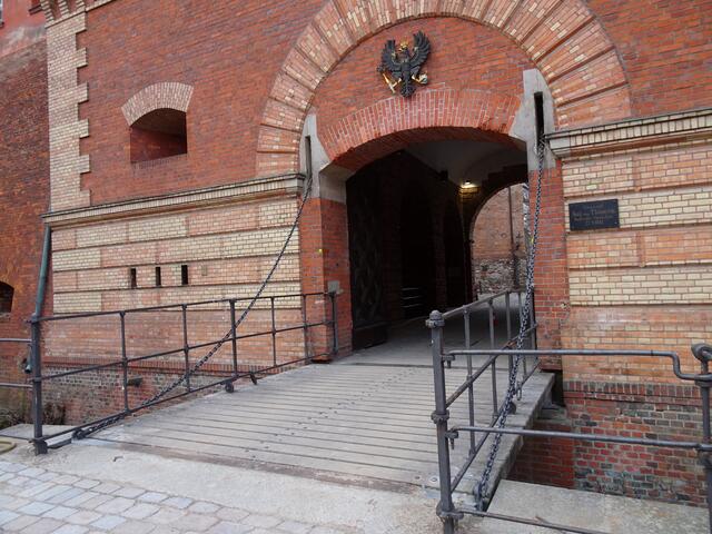 Zitadelle Spandau, hier die Zugbrücke direkt vor dem Eingangstor