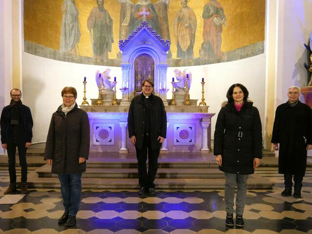 Organist Andreas Kaiser mit den Vortragenden Eva Bahner, P. Steffen Brühl, Sabine Seger und Dr. Albert Bauer | Foto: Julian Schmidt