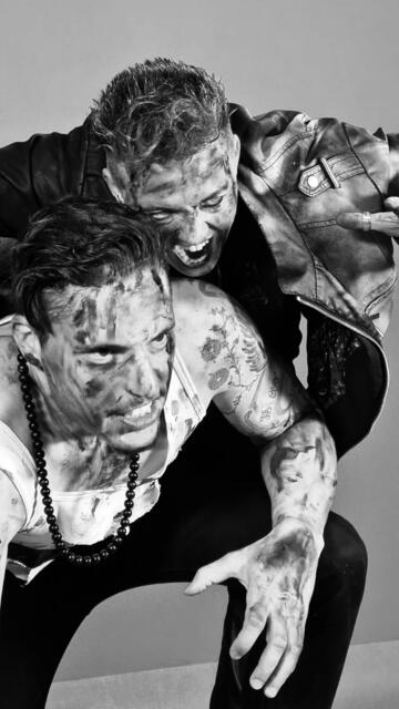 Neue Deutsche Härte Sängerin Tina Schüssler mit ihrem Gitarrist Sascha Gutmann aus Koblenz | Foto: PM7 Studios TV