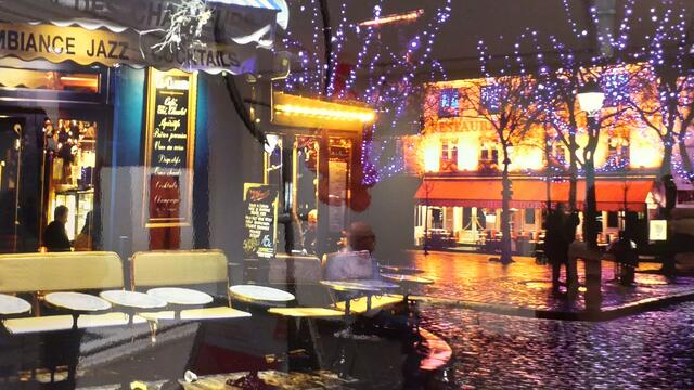 Fotografie "Cafeterrasse am Abend". Entstanden in Paris.