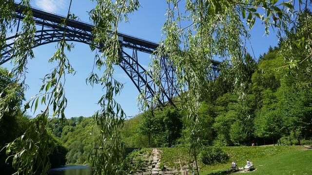 Die Müngstener Brücke bei Solingen