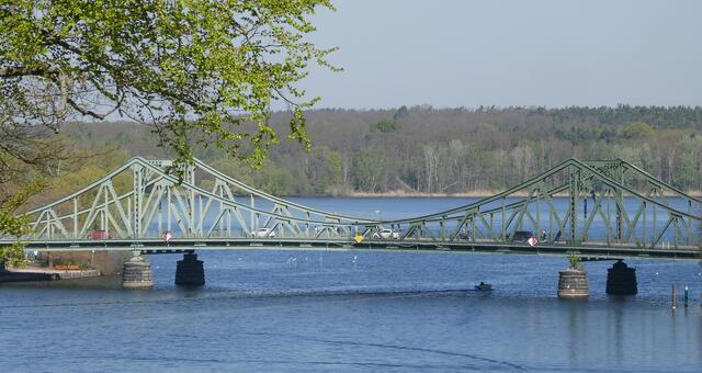 Die Glienecker Brücke bei Potsdam