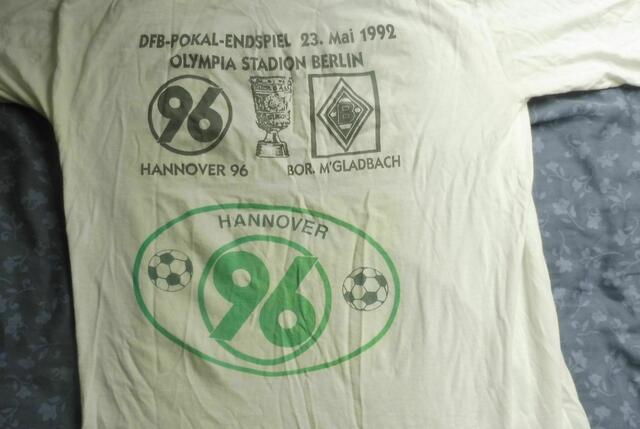 Das Trikot wird niemals gewaschen, das hatten sich die Berlin-Fahrer geschworen, und so kam es.