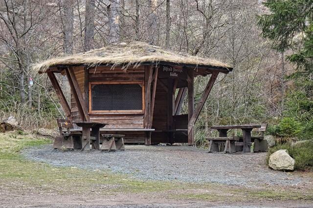der Name der Hütte, Alfred Rieche, erinnert an den einstigen Vorsitzenden des Harzklub Zweigvereins Braunlage