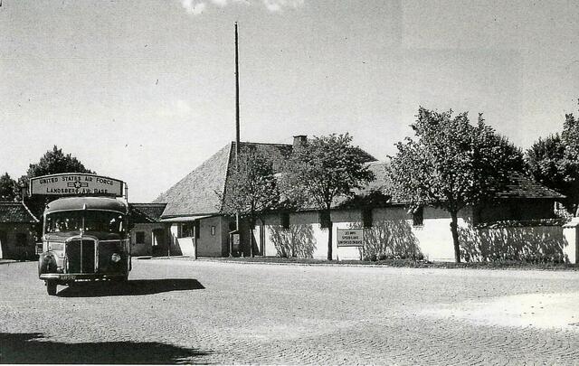 Einfahrt der "Landsberg Air Base", Stützpunkt der US Air Force in Penzing bei Landsberg | Foto: Quelle: Dr. E.Raim/S.Fischer Lit: "Don't take your Guns to town"