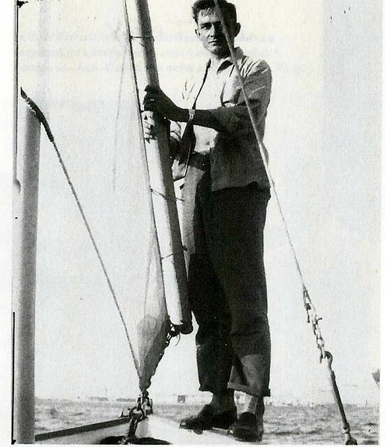 Jonny Cash beim Segeln, hier wohl auf dem Chiemsee. In seinem letzten Verwendungsurlaub 1954 ging er jedoch an den Ammersee. | Foto: Quelle: Dr. E.Raim/S.Fischer Lit: "Don't take your guns to town"