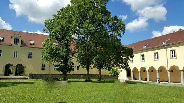 Arkaden-Innenhof am 16.Juli 2017. Bildrecht. A.Platschka; aufgenommen während einer Geländeführung.