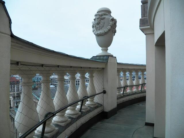 Von der Balustrade hat man einen grandiosen Rundblick.