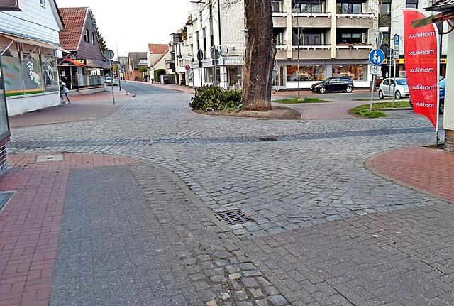 Holperweg ohne Ausweichmöglichkeit