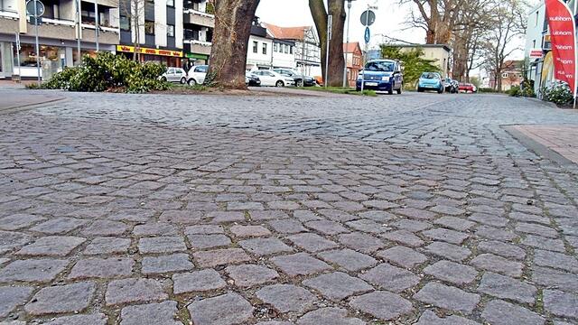Holperweg ohne Ausweichmöglichkeit (Detail)