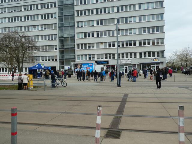 Der Andrang bei der AfD hielt sich auch in Grenzen