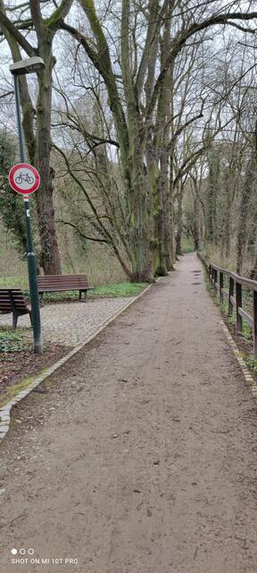 ...wirklich nur Wanderweg - das ist doch cool, oder?