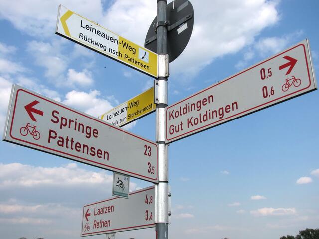 Wir folgen dem Weg durch die Masch nach Laatzen.