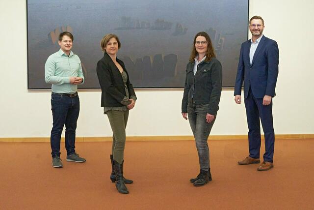 Der Vorstand der Musikschule Wertingen mit (v. l.) 1. Vorsitzender David Knab, 2. Vorsitzende Sylvie Ritzer, Beisitzerin Regina Völkel und Kassierer Stefan Schweitzer.