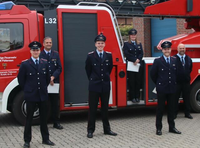 Manuel Fleischhauer; Ronny Brechelt; Torben Löhr; Carola Hohnroth; Jonathan Weber; Fabian Angermann
