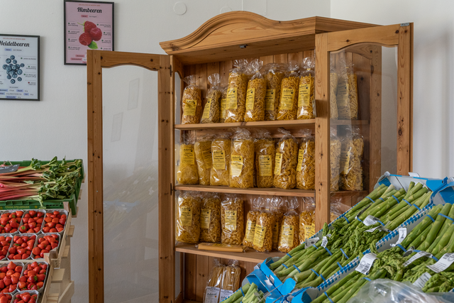 Schneider's Obst- und Kaseckerl - Impressionen aus dem Fachgeschäft in Friedberg-Süd